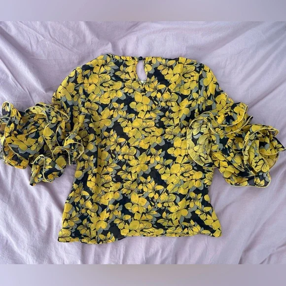 Top - Picture 3 of 4